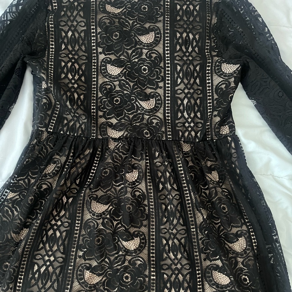 Black Lace Dress - Picture 4 of 7